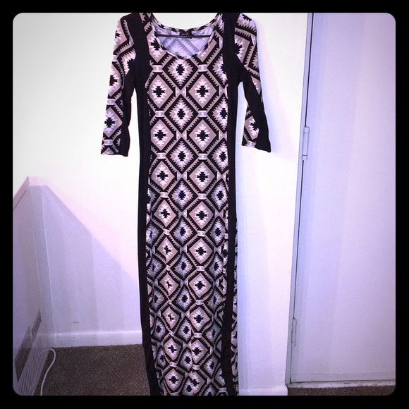 Long fitted maxi dress - Picture 1 of 3